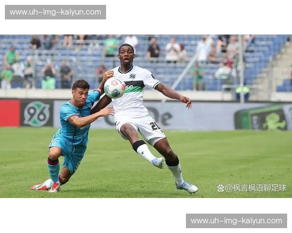 绿茵场上的荣光之战:汉诺威96与沙尔克04的“灵魂共振” 绿茵场上的荣光之战:汉诺威96与沙尔克04的“灵魂共振”